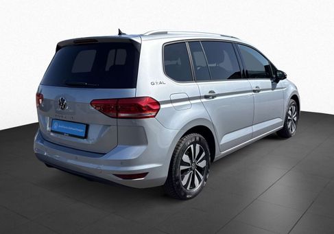 Volkswagen Touran, 2025 3