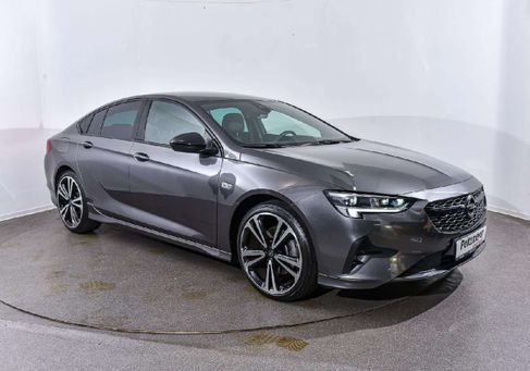 Opel Insignia, 2022 3