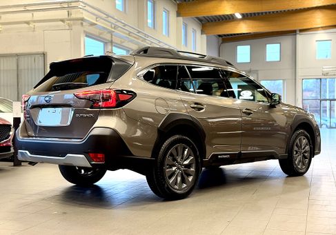 Subaru OUTBACK, 2025