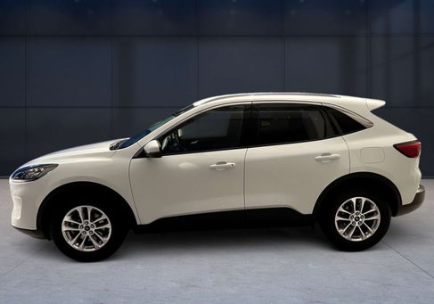 Ford Kuga, 2022