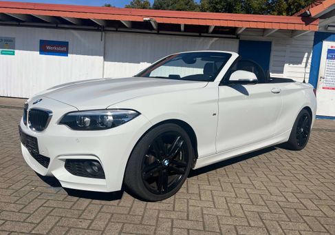 BMW 218, 2017