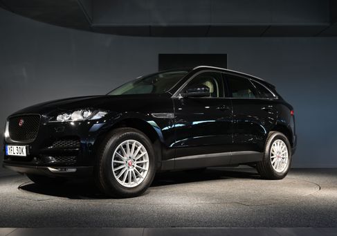 Jaguar F-Pace, 2019