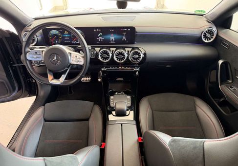 Mercedes-Benz CLA 250, 2022
