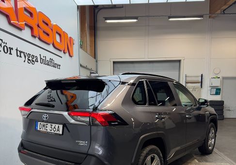 Toyota RAV 4, 2021 3