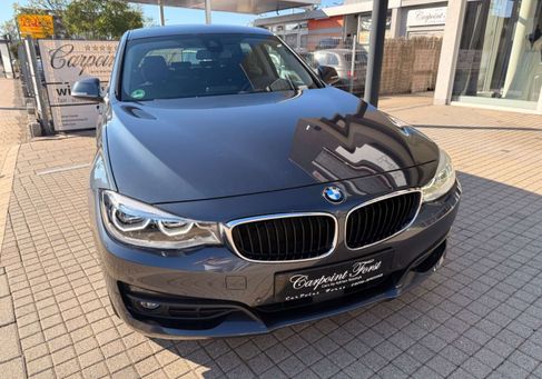 BMW 320, 2018 3