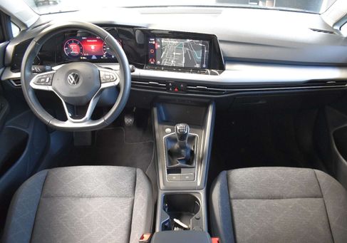Volkswagen Golf, 2022