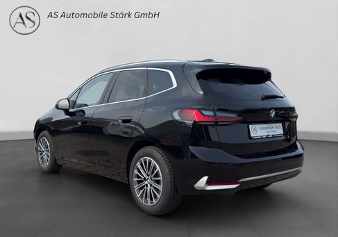 BMW 218, 2024
