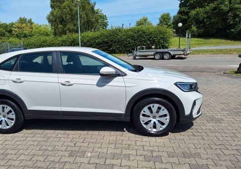 Volkswagen Taigo, 2022