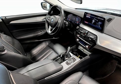 BMW 530, 2021 3
