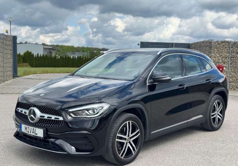 Mercedes-Benz GLA 250, 2022