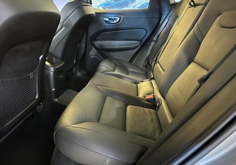 Volvo XC60, 2025