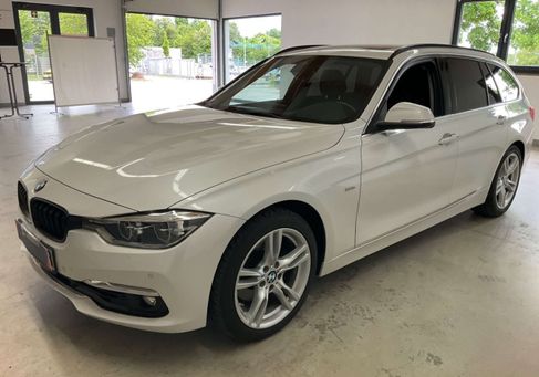 BMW 330, 2018