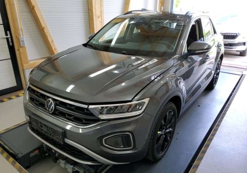 Volkswagen T-Roc, 2023 3