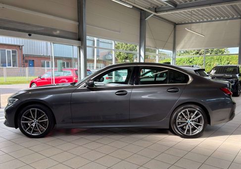 BMW 330, 2020 3