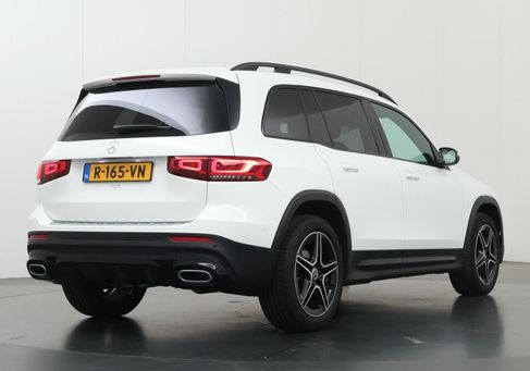 Mercedes-Benz GLB 180, 2022