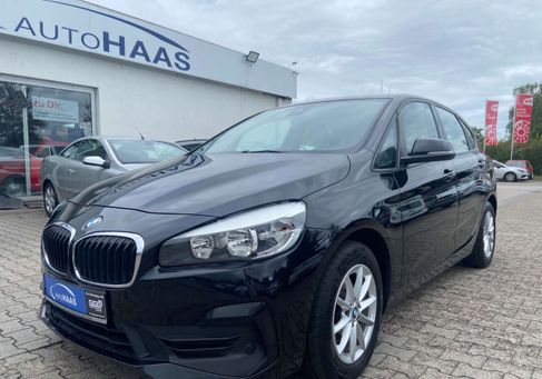BMW 216, 2019