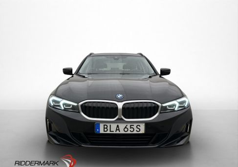 BMW 330, 2023