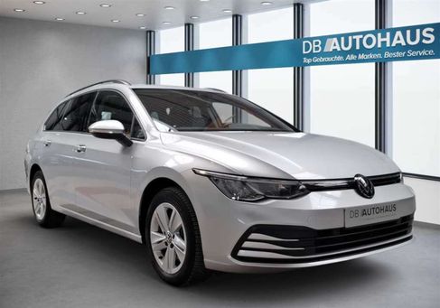 Volkswagen Golf, 2023
