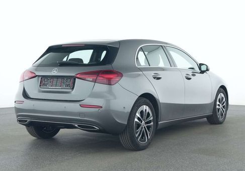 Mercedes-Benz A 180, 2025