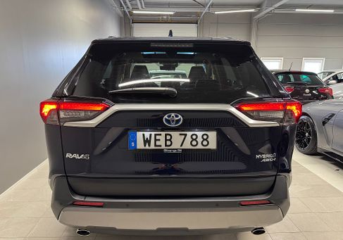 Toyota RAV 4, 2021 3
