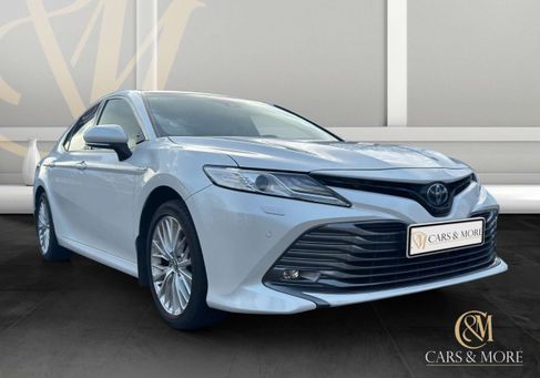 Toyota Camry, 2019