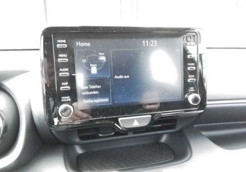 Mazda 2, 2022