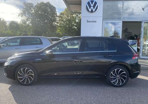 Volkswagen Golf, 2024 2