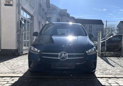 Mercedes-Benz B 250, 2022