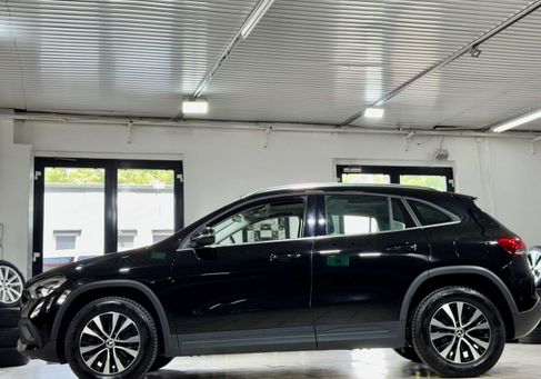 Mercedes-Benz GLA 200, 2020 2