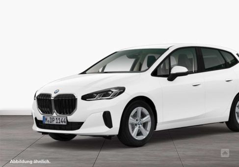 BMW 218, 2023