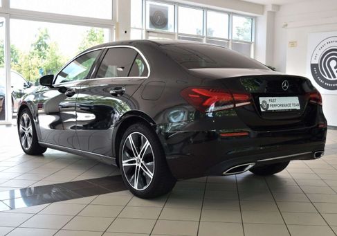 Mercedes-Benz A 220, 2020 3