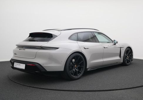 Porsche Taycan, 2023