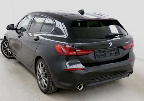 BMW 120, 2024 3
