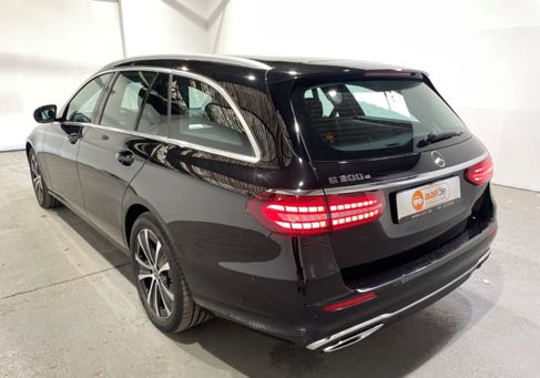 Mercedes-Benz E 300, 2022 2