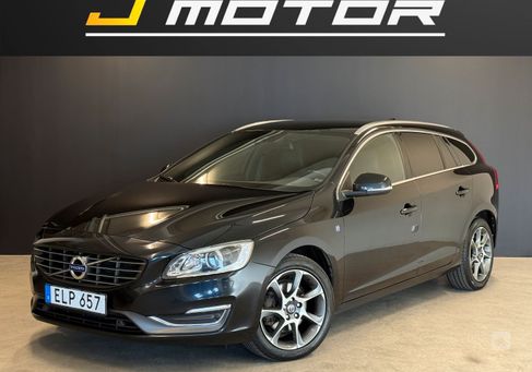 Volvo V60, 2015