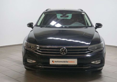 Volkswagen Passat, 2022