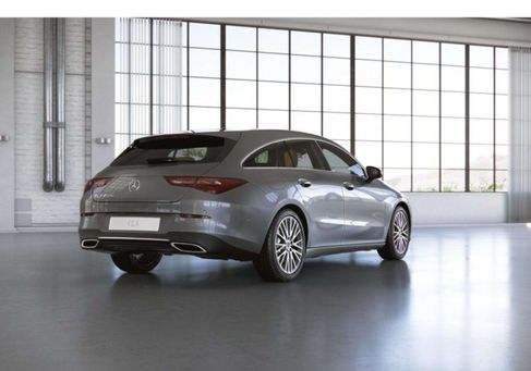 Mercedes-Benz CLA 250, 2022