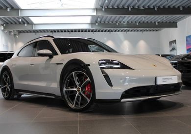 Porsche Taycan, 2022