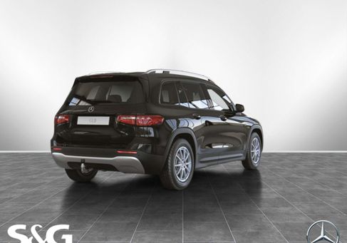 Mercedes-Benz GLB 200, 2023