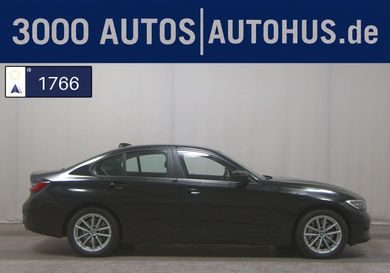 BMW 330, 2022
