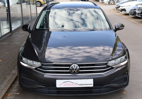 Volkswagen Passat Variant, 2023 3