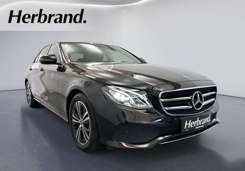 Mercedes-Benz E 200, 2020