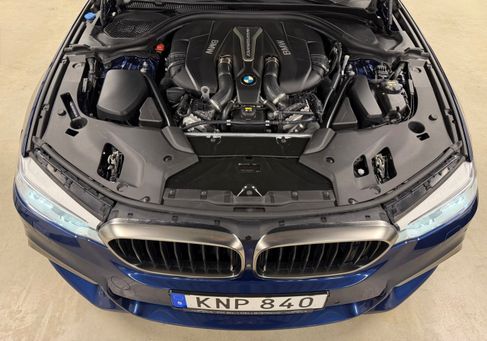 BMW M550, 2018