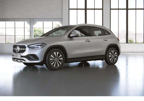 Mercedes-Benz GLA 250, 2021