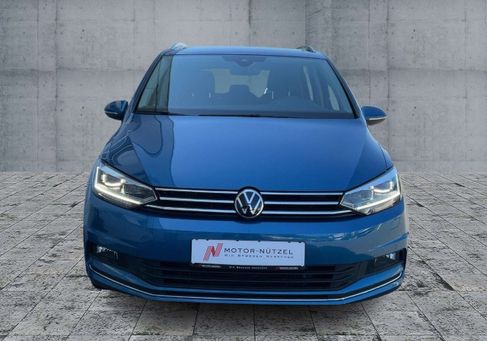 Volkswagen Touran, 2021 3