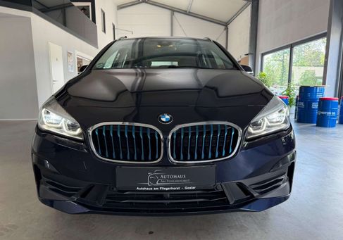 BMW 225, 2019