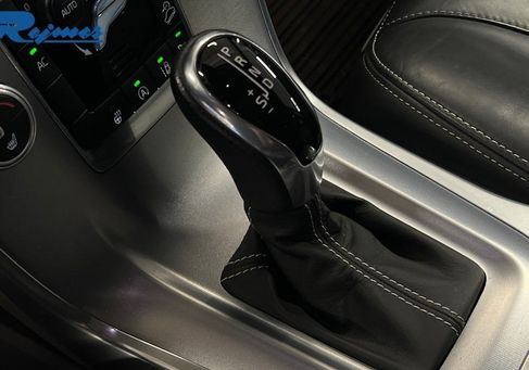 Volvo XC70, 2016