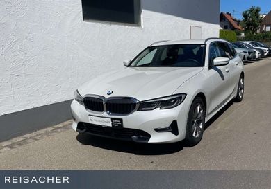 BMW 330, 2019