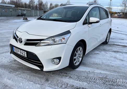 Toyota Verso, 2015