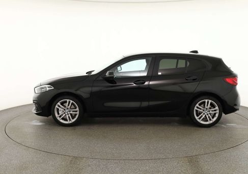 BMW 116, 2022